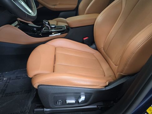 Certified 2023 BMW X4 xDrive30i w/ M Sport Package image 28