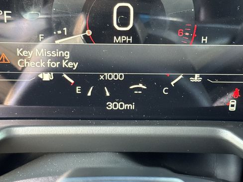 New 2026 GMC Acadia Denali w/ Super Cruise Package image 22