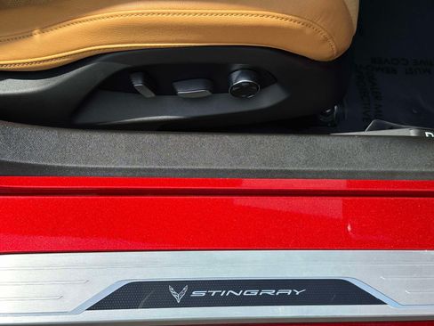 Used 2022 Chevrolet Corvette Stingray Preferred Conv w/ Z51 Performance Package RWD image 27