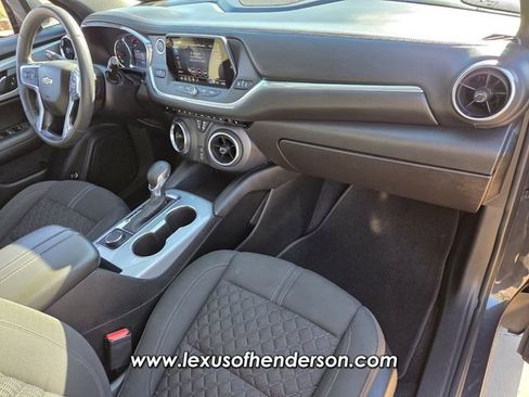 Used 2022 Chevrolet Blazer LT image 17