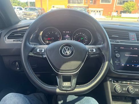 Used 2021 Volkswagen Tiguan SE R-Line AWD/4WD image 20