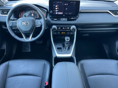 Used 2023 Toyota RAV4 XLE Premium image 3