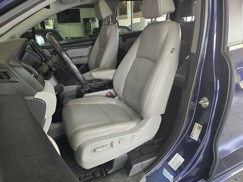Used 2018 Honda Odyssey Touring image 8
