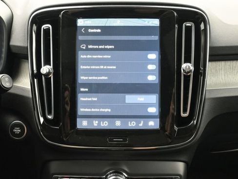 New 2026 Volvo XC40 B5 Plus w/ Climate Package AWD/4WD image 19