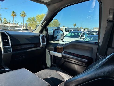 Used 2018 Ford F150 Lariat w/ Equipment Group 502A Luxury RWD image 22