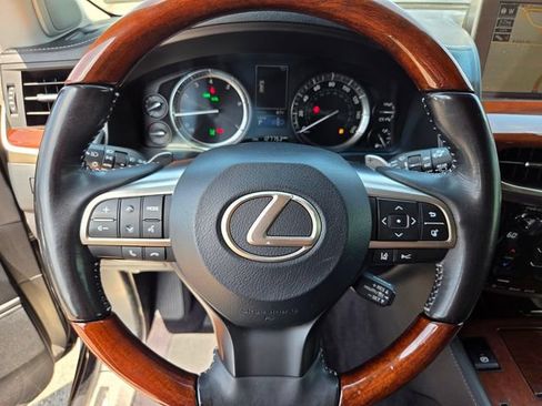 Used 2017 Lexus LX 570 4WD w/ Luxury Package image 30