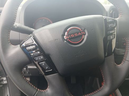 Certified 2025 Nissan Frontier PRO-4X w/ Tow Package image 4