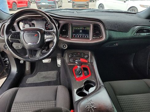 Used 2019 Dodge Challenger SXT w/ Blacktop Package image 17