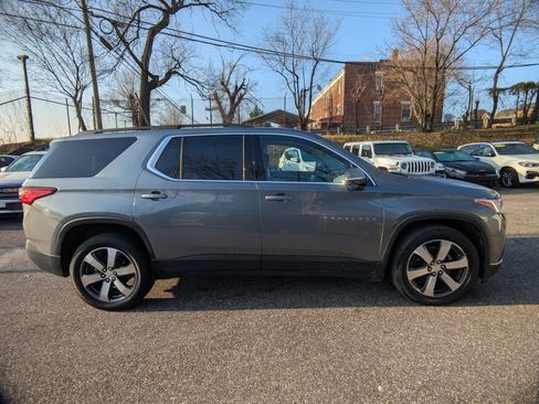 Used 2020 Chevrolet Traverse LT w/ LT Premium Package AWD/4WD image 7