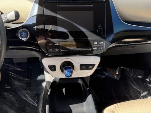 Used 2018 Toyota Prius Two w/ Prius Two Safety Plus Package FWD image 15