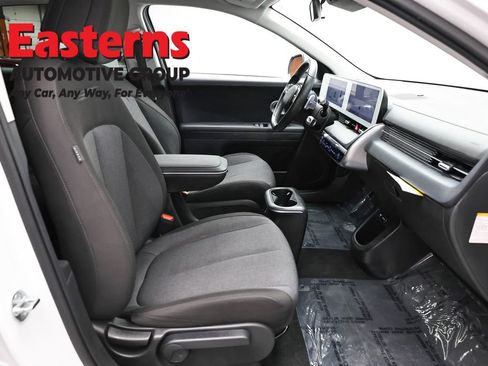 Used 2024 Hyundai Ioniq 5 SE RWD image 23