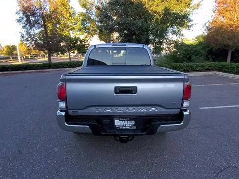 Used 2021 Toyota Tacoma TRD Off-Road image 7