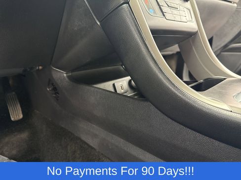 Certified 2017 Ford Fusion SE w/ Fusion SE Technology Package image 18