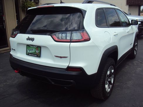 Used 2019 Jeep Cherokee Trailhawk AWD/4WD image 5