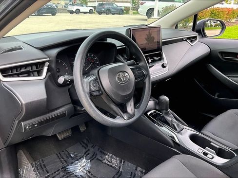 Used 2024 Toyota Corolla LE FWD image 16