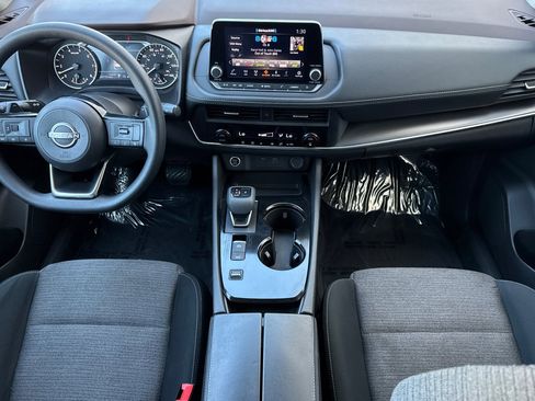 Certified 2023 Nissan Rogue SV image 15