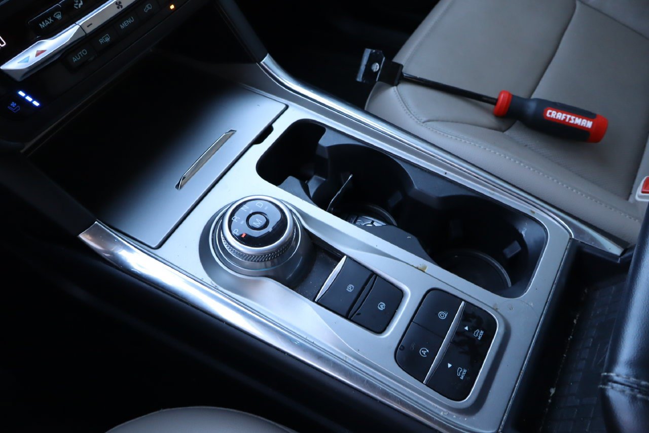 Used 2020 Ford Explorer Limited RWD image 28
