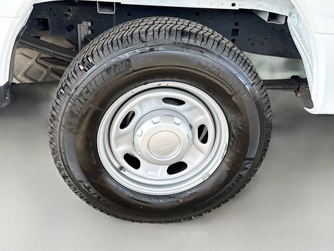 Used 2021 Ford F250 XL w/ Power Equipment Group image 31