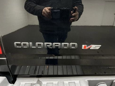 Certified 2019 Chevrolet Colorado W/T w/ Custom Special Edition image 30