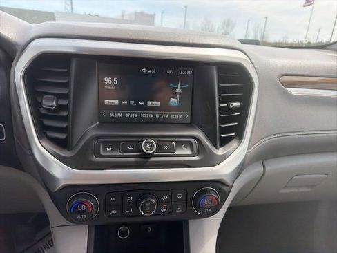 Used 2018 GMC Acadia SLE w/ LPO, Cargo Package FWD image 11