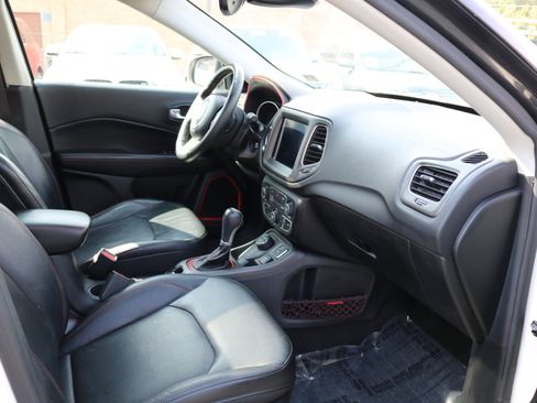 Used 2017 Jeep Compass Trailhawk w/ Leather Interior Group image 41