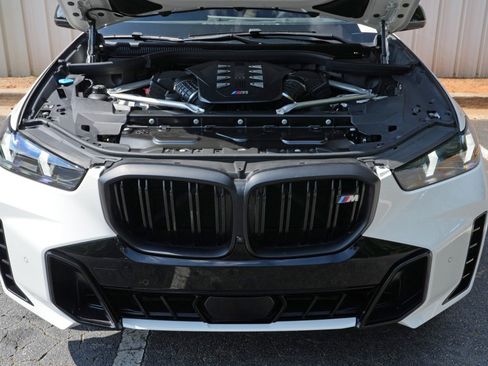 Used 2024 BMW X5 M60i AWD/4WD image 8