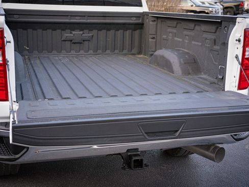 Used 2024 Chevrolet Silverado 2500 LT w/ Convenience Package AWD/4WD image 9