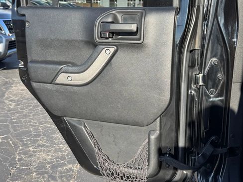 Used 2017 Jeep Wrangler Unlimited Sport w/ Quick Order Package 24S AWD/4WD image 13