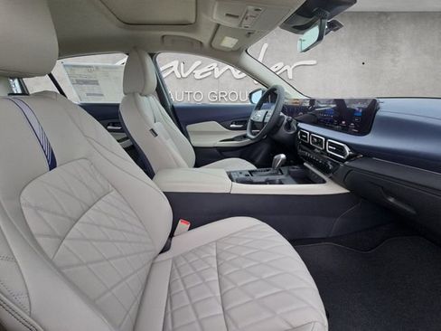 New 2026 Nissan Sentra SL image 24