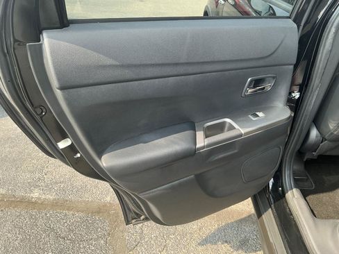 Used 2018 Mitsubishi Outlander Sport SE FWD image 17