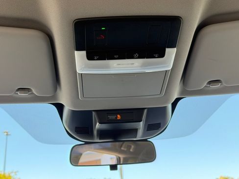 Used 2023 Nissan Rogue SV FWD image 23