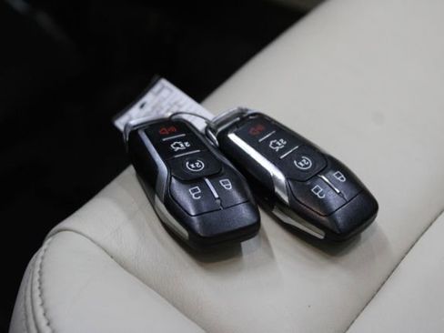 Used 2013 Lincoln MKZ Luxury image 13