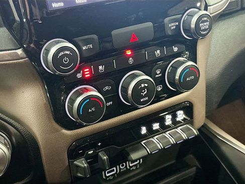 Used 2022 RAM 1500 Laramie image 17