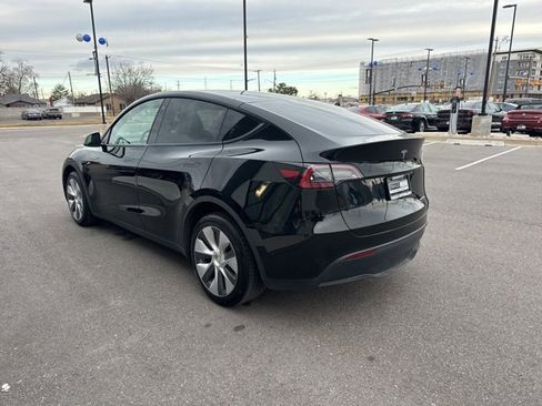Used 2023 Tesla Model Y Long Range image 4
