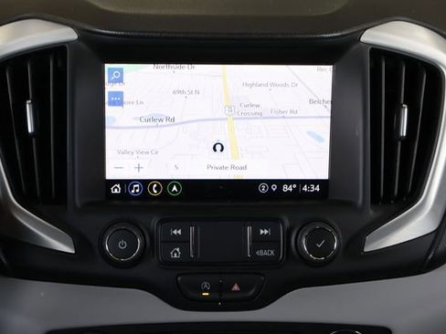 Used 2022 GMC Terrain SLT w/ Infotainment Package II FWD image 18