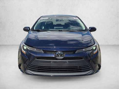 Used 2024 Toyota Corolla LE FWD image 2