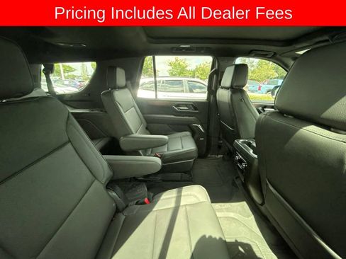 Used 2026 GMC Yukon Denali w/ Sun & Power Step Package AWD/4WD image 5
