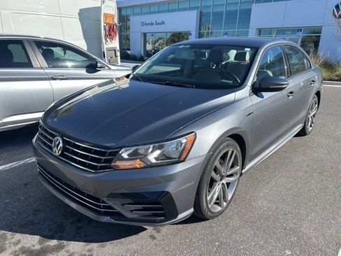 Used 2018 Volkswagen Passat 2.0T R-Line image 1