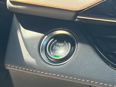 Used 2025 Buick Enclave Preferred image 24