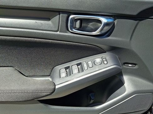 Used 2025 Honda Civic LX image 12