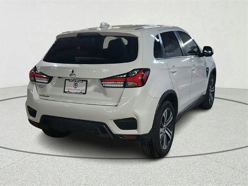 Used 2020 Mitsubishi Outlander Sport ES image 2
