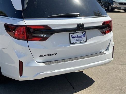 New 2026 Honda Odyssey EX-L image 6