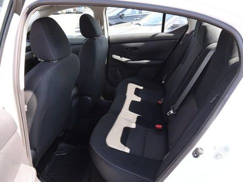 Certified 2024 Nissan Sentra SV FWD image 9