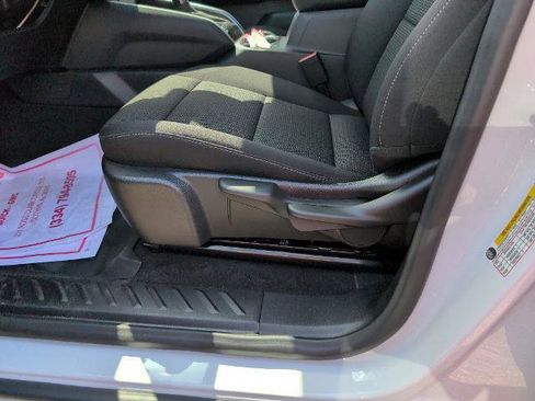 New 2024 GMC Canyon Elevation w/ Convenience Package image 15