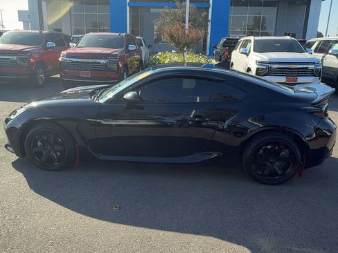 Used 2023 Toyota GR86 image 4