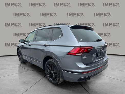 Used 2022 Volkswagen Tiguan SE R-Line AWD/4WD image 3