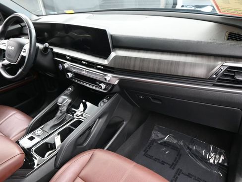Used 2024 Kia Telluride EX w/ EX Captain's Chair Package FWD image 46