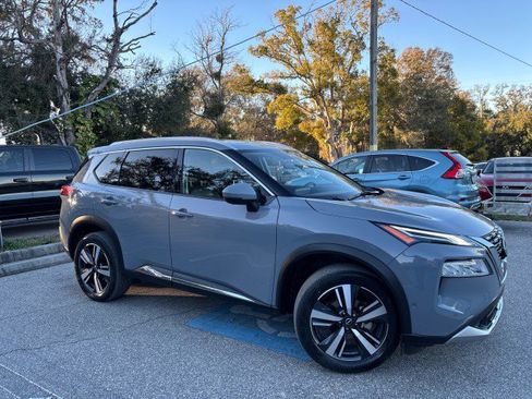 Used 2023 Nissan Rogue Platinum w/ Platinum Premium Package image 6