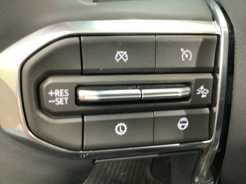 New 2026 GMC Acadia Denali Ultimate w/ LPO, All-Weather Package image 17