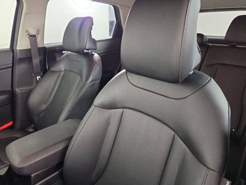 Certified 2026 Kia Sportage EX FWD image 10